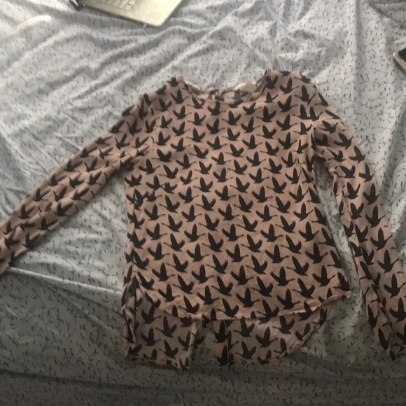 H&M Tops - Long sleeved bird pattern button down shirt H&M Tops - Long sleeved bird pattern button down shirt